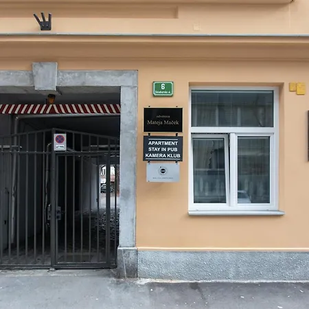 Апартаменти In Pub Kamera Klub Apatment-city Center Любляна