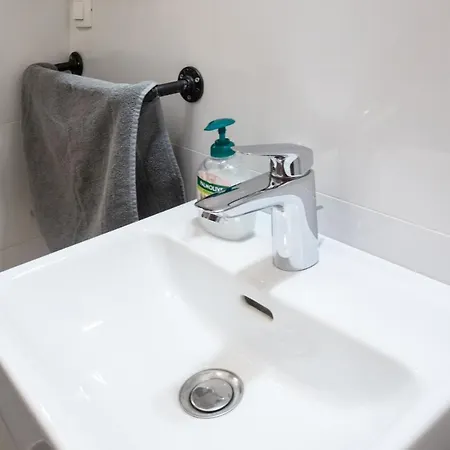 In Pub Kamera Klub Apatment-city Center * Любляна