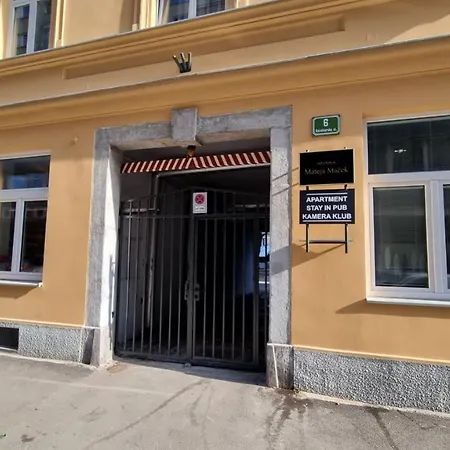 Apartment In Pub Kamera Klub Apatment-city Center *