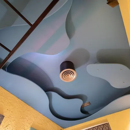 In Pub Kamera Klub Apatment-city Center 아파트