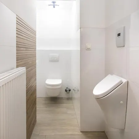 Apartament In Pub Kamera Klub Apatment-city Center Lublana