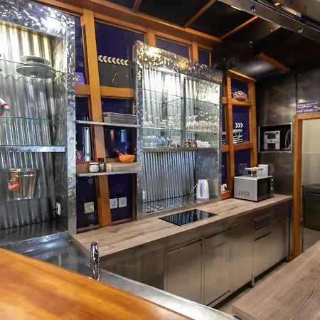 In Pub Kamera Klub Apatment-city Center