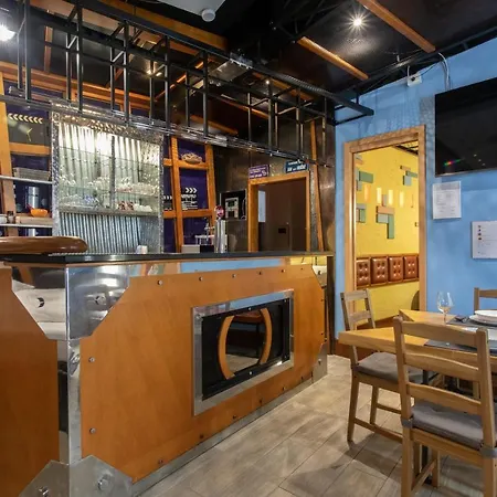Apartment In Pub Kamera Klub Apatment-city Center *