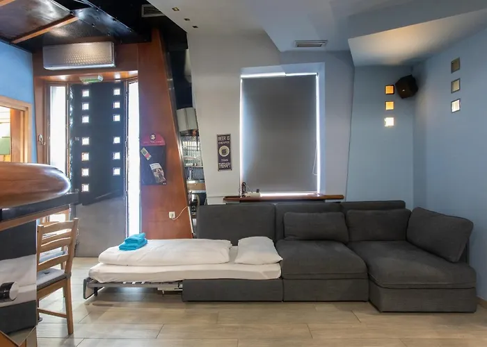 아파트 In Pub Kamera Klub Apatment-city Center 류블랴나