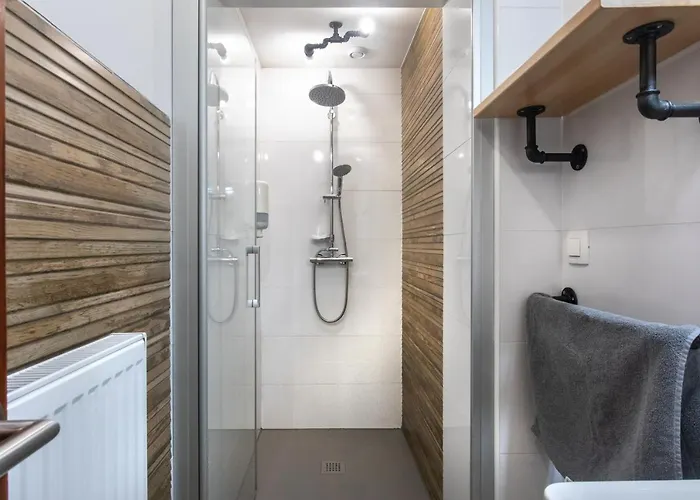 아파트 In Pub Kamera Klub Apatment-city Center 류블랴나